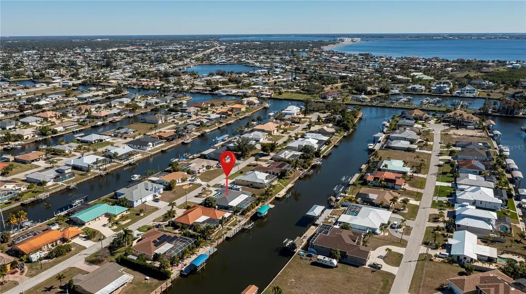 121 Sinclair Street SE Port Charlotte FL 33952