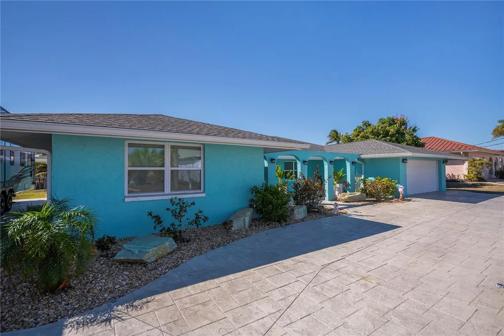 121 Sinclair Street SE Port Charlotte FL 33952