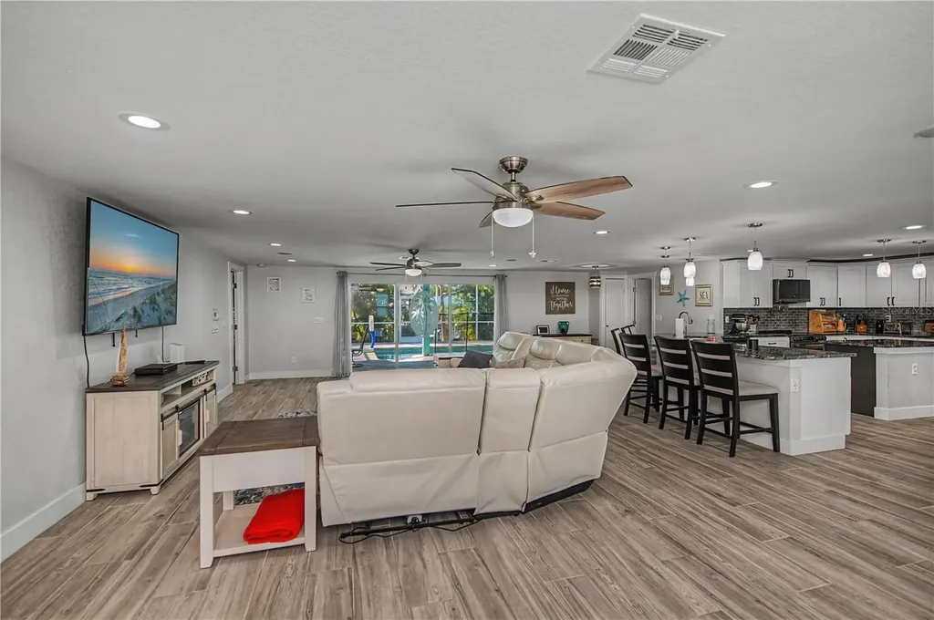 121 Sinclair Street SE Port Charlotte FL 33952