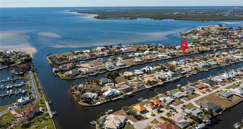 121 Sinclair Street SE Port Charlotte FL 33952