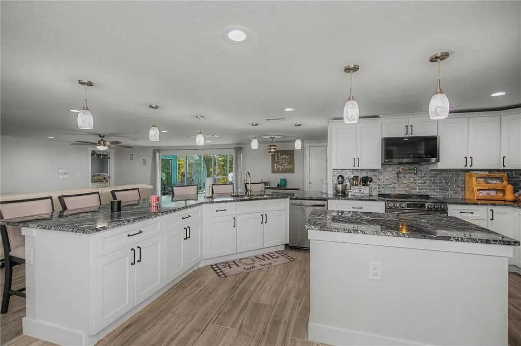 121 Sinclair Street SE Port Charlotte FL 33952