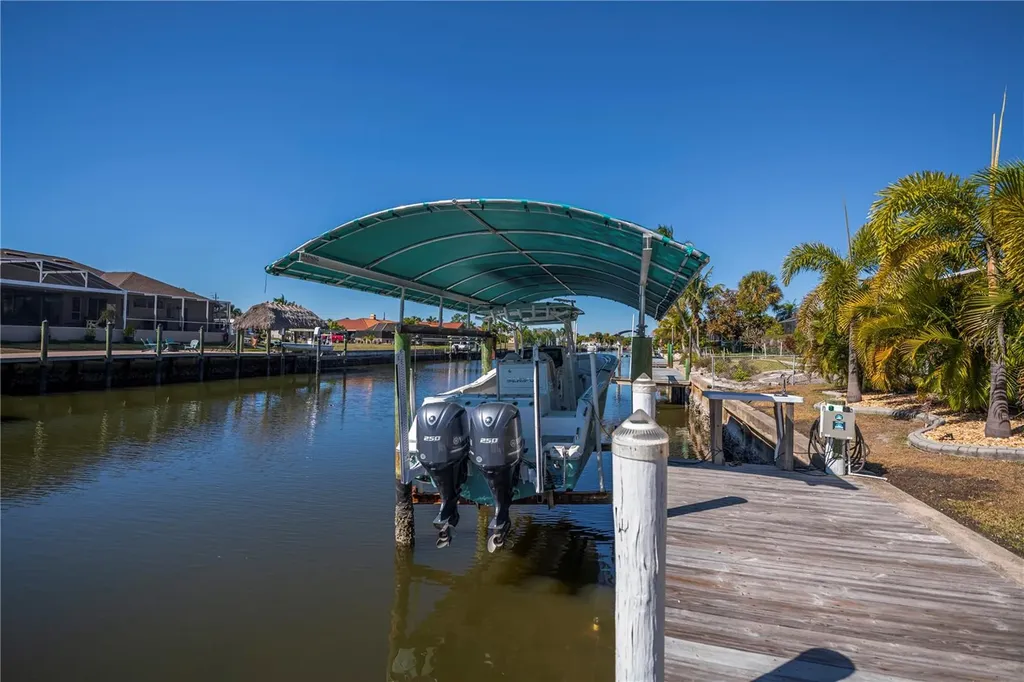 121 Sinclair Street SE Port Charlotte FL 33952