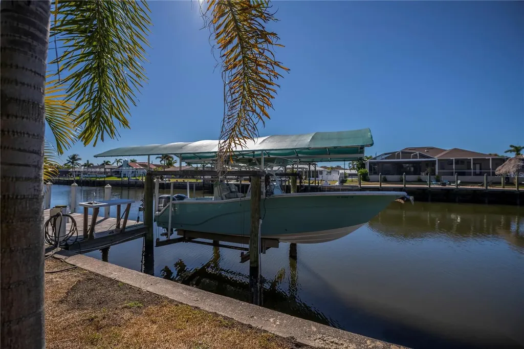 121 Sinclair Street SE Port Charlotte FL 33952