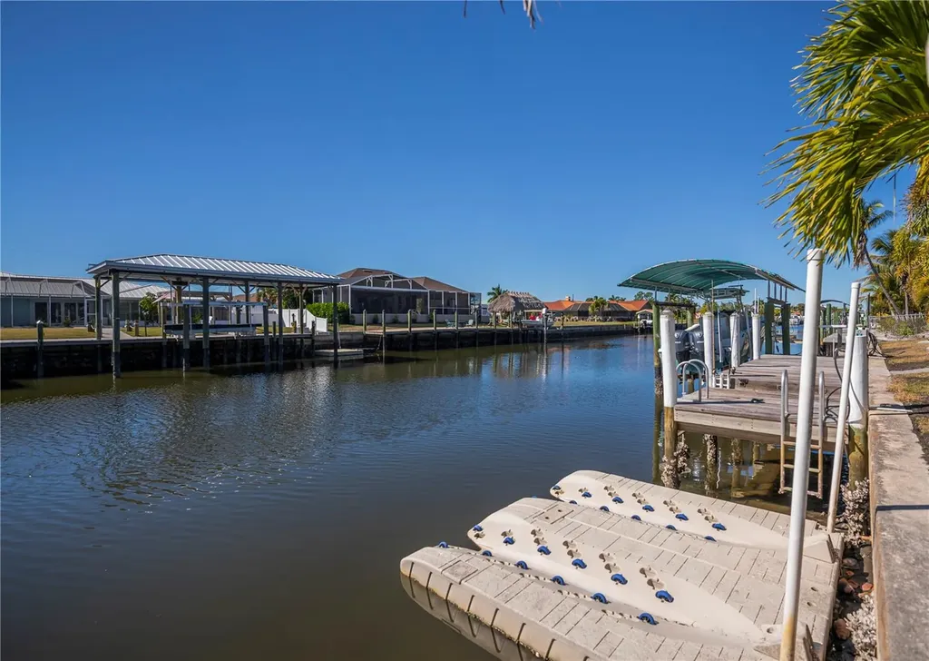 121 Sinclair Street SE Port Charlotte FL 33952