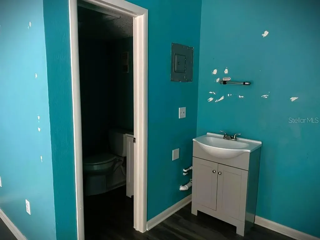 2595 Tamiami Trail Port Charlotte FL 33952