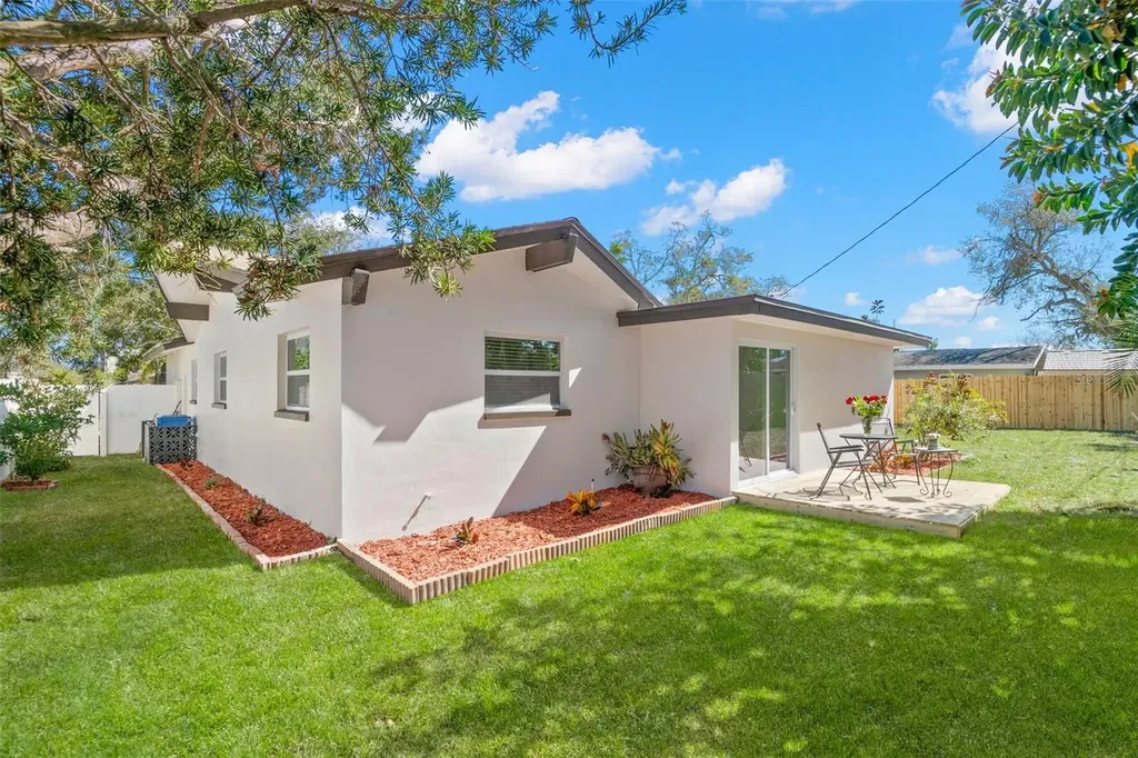 650 Pinecrest Drive Largo FL 33770