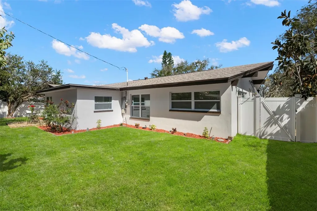 650 Pinecrest Drive Largo FL 33770