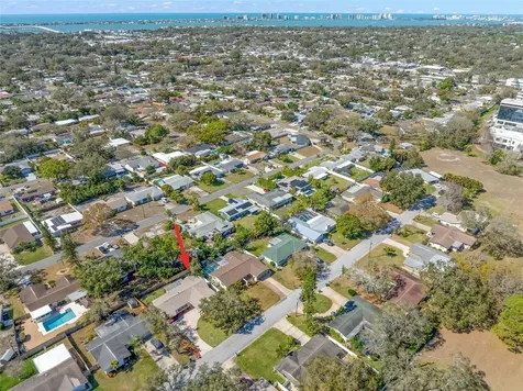 650 Pinecrest Drive Largo FL 33770