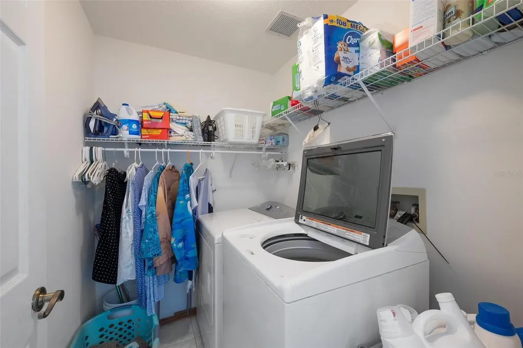 3463 Clear Stream Drive Orlando FL 32822
