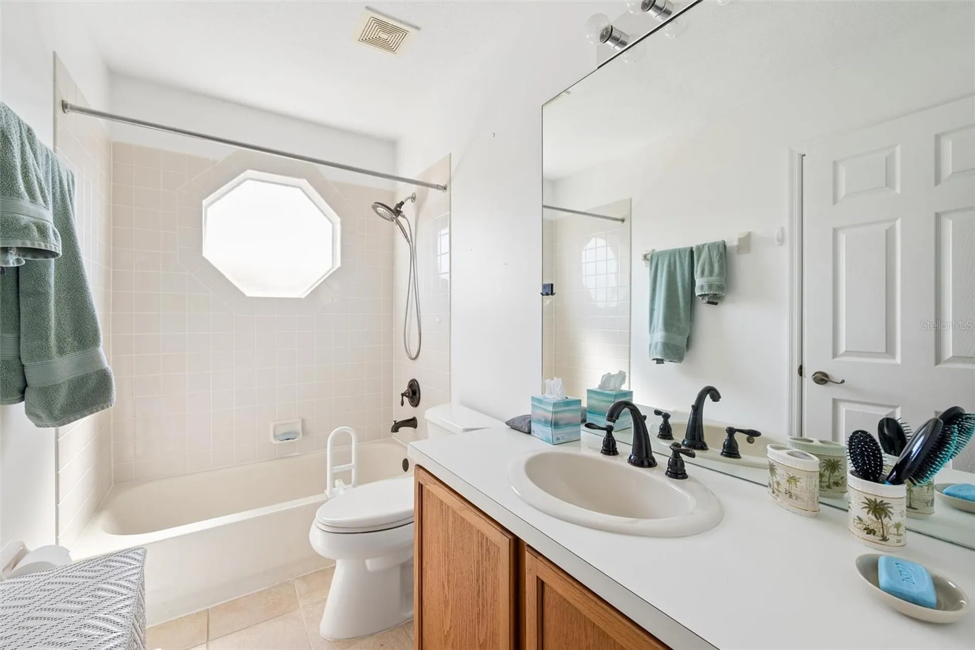 3463 Clear Stream Drive Orlando FL 32822