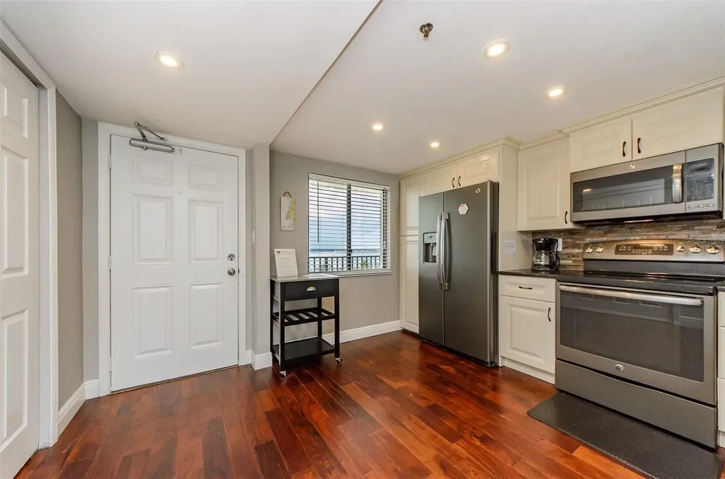 1250 Gulf Boulevard Clearwater Beach FL 33767