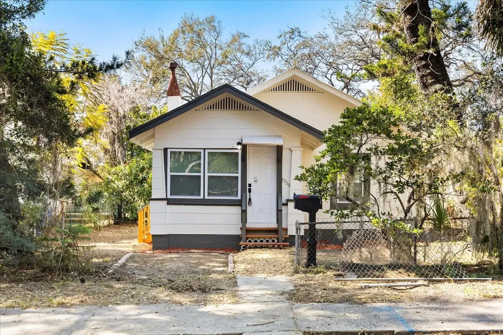 1759 43rd Street S St Petersburg FL 33711