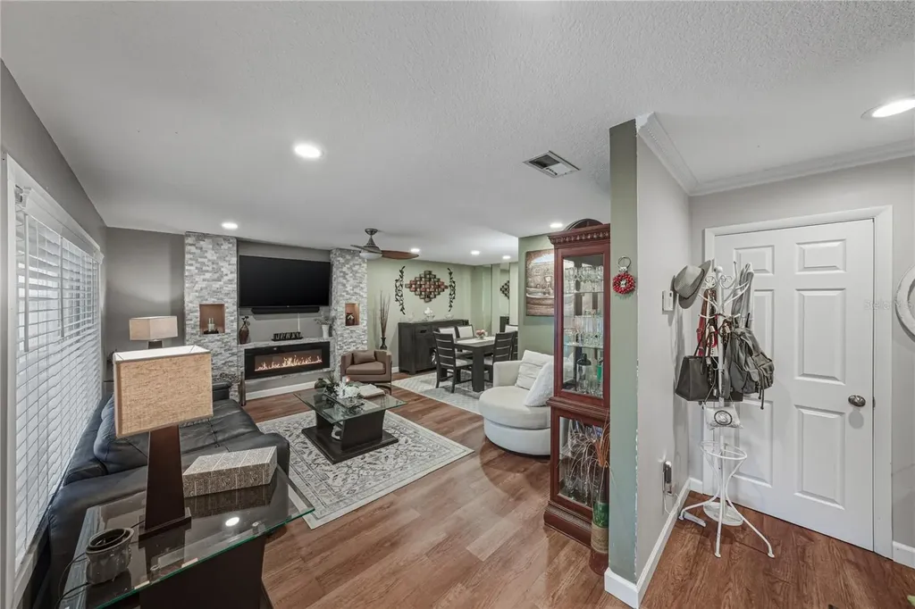 405 Lake Ned Road Winter Haven FL 33884