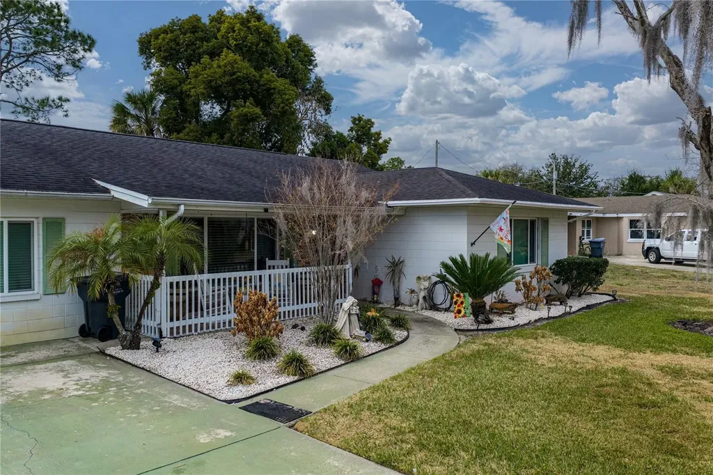 405 Lake Ned Road Winter Haven FL 33884