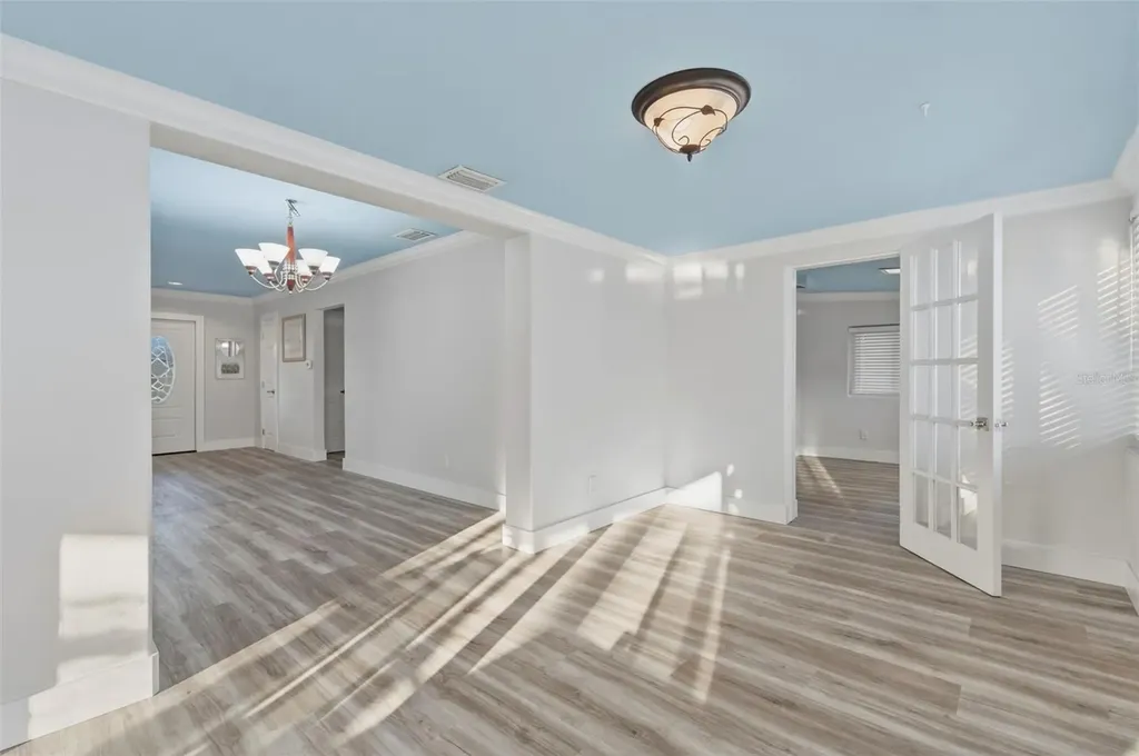 58 Lido Drive St Pete Beach FL 33706