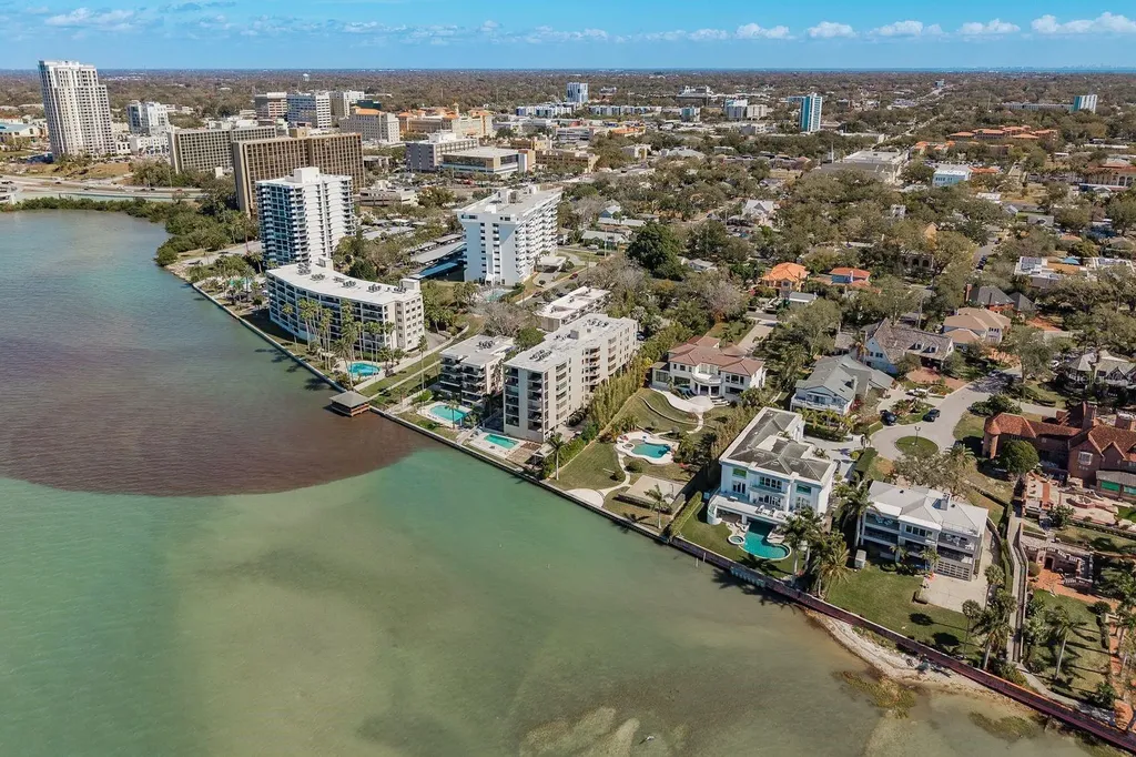 602 Lime Avenue Clearwater FL 33756