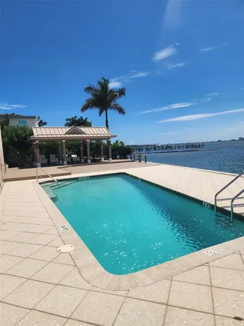 602 Lime Avenue Clearwater FL 33756