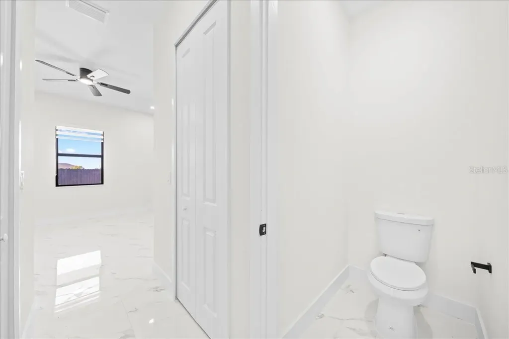 18 NE 11th Lane Cape Coral FL 33909