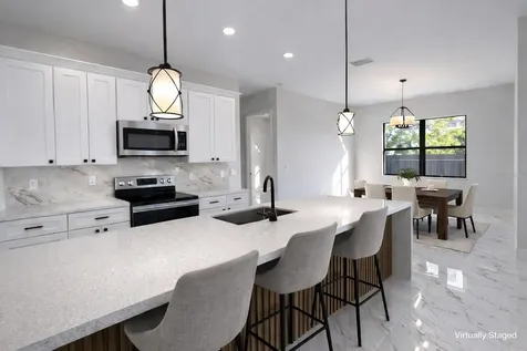 18 NE 11th Lane Cape Coral FL 33909