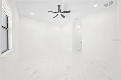 18 NE 11th Lane Cape Coral FL 33909