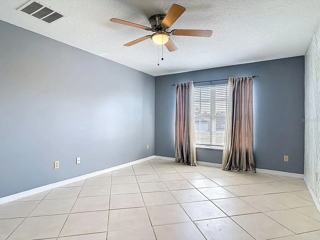 674 Gainsboro Street Deltona FL 32725