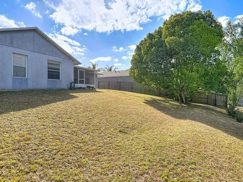 674 Gainsboro Street Deltona FL 32725
