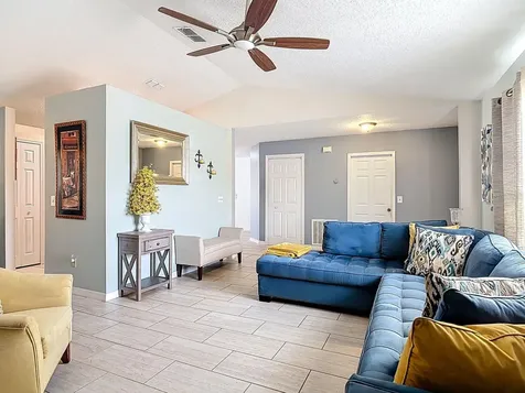 674 Gainsboro Street Deltona FL 32725