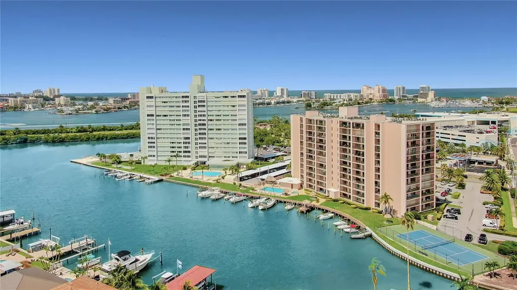 51 Island Way Clearwater Beach FL 33767