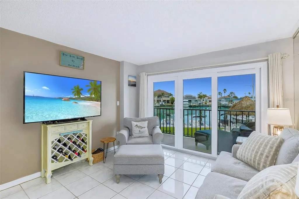 51 Island Way Clearwater Beach FL 33767