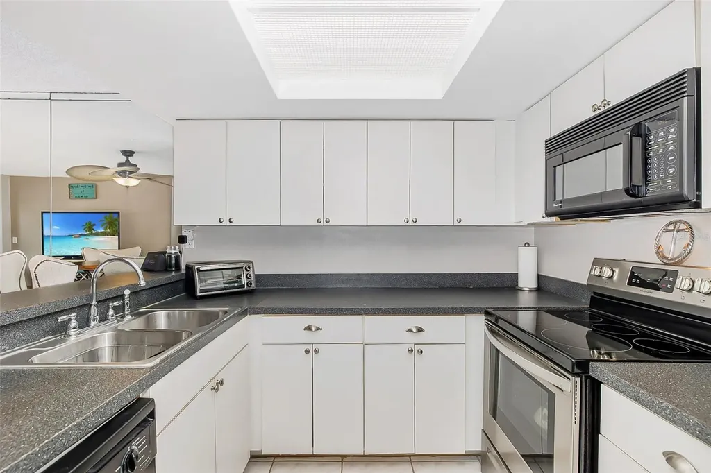51 Island Way Clearwater Beach FL 33767