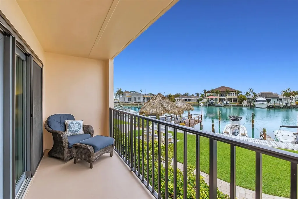 51 Island Way Clearwater Beach FL 33767