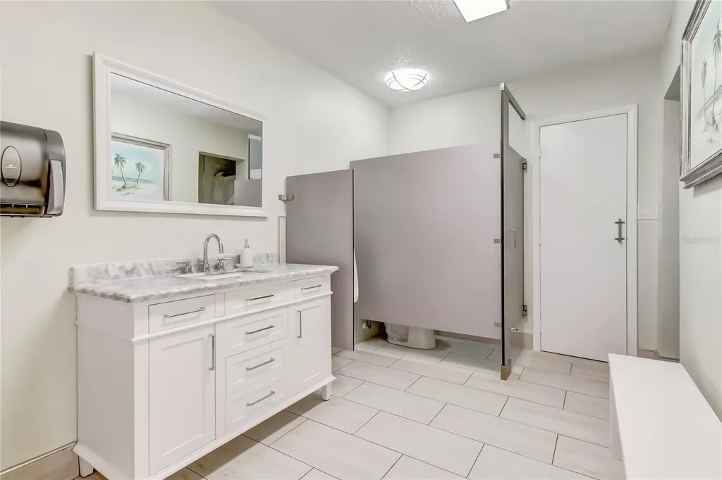51 Island Way Clearwater Beach FL 33767