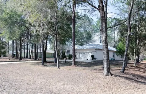 9570 SW 215th Court Road Dunnellon FL 34431