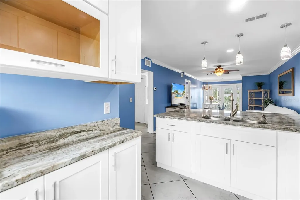 9224 Mission Oaks Boulevard Seminole FL 33776