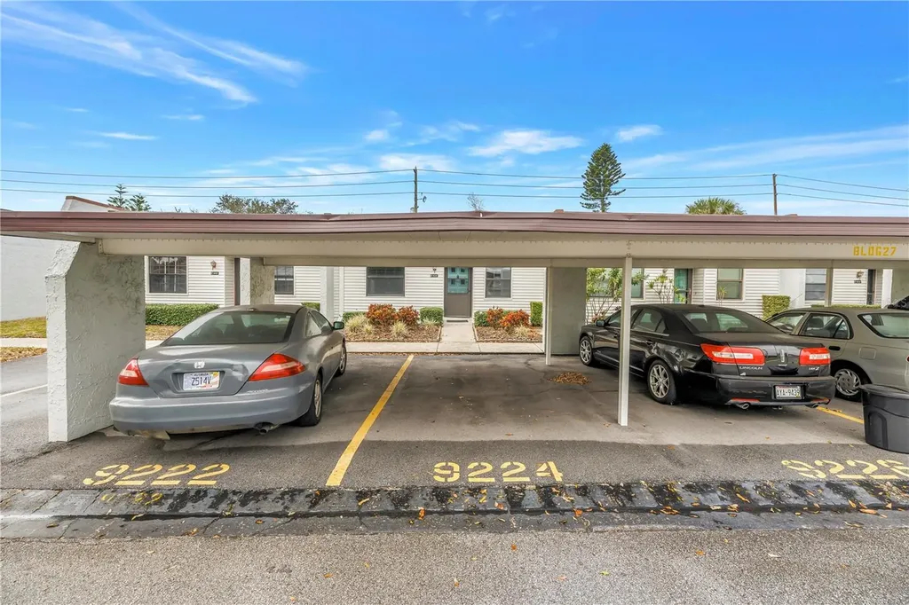 9224 Mission Oaks Boulevard Seminole FL 33776