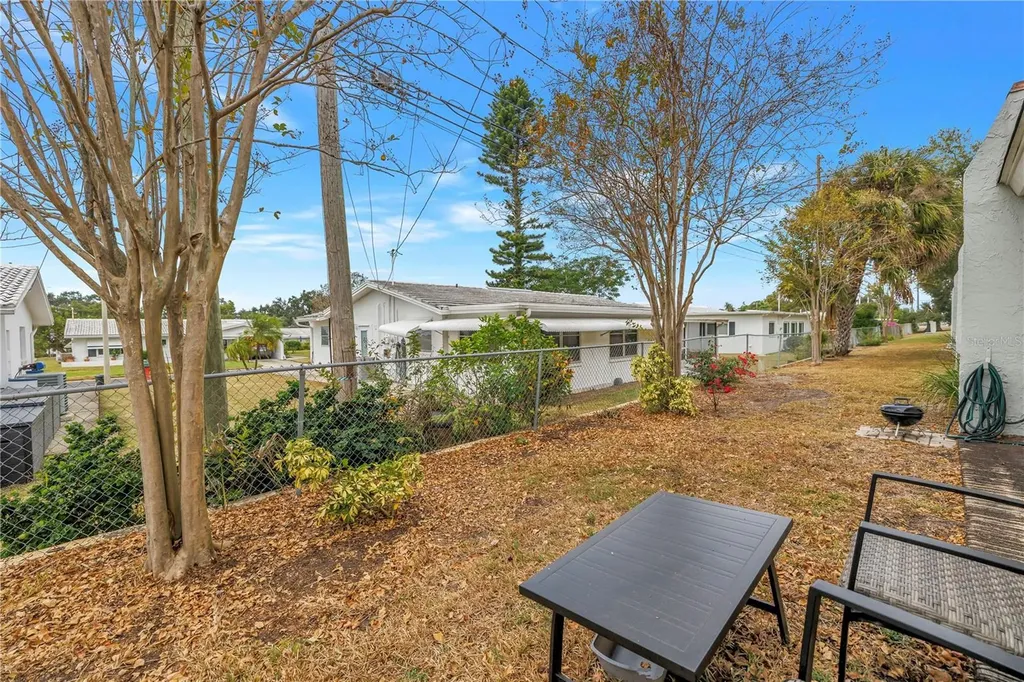 9224 Mission Oaks Boulevard Seminole FL 33776