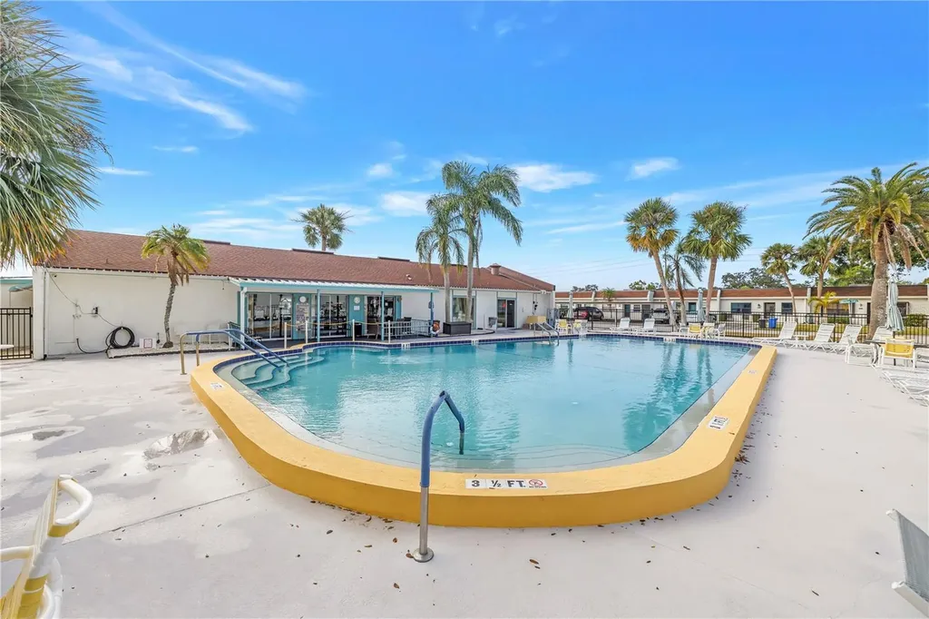 9224 Mission Oaks Boulevard Seminole FL 33776