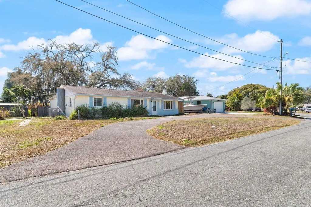6870 Parkside Drive New Port Richey FL 34653