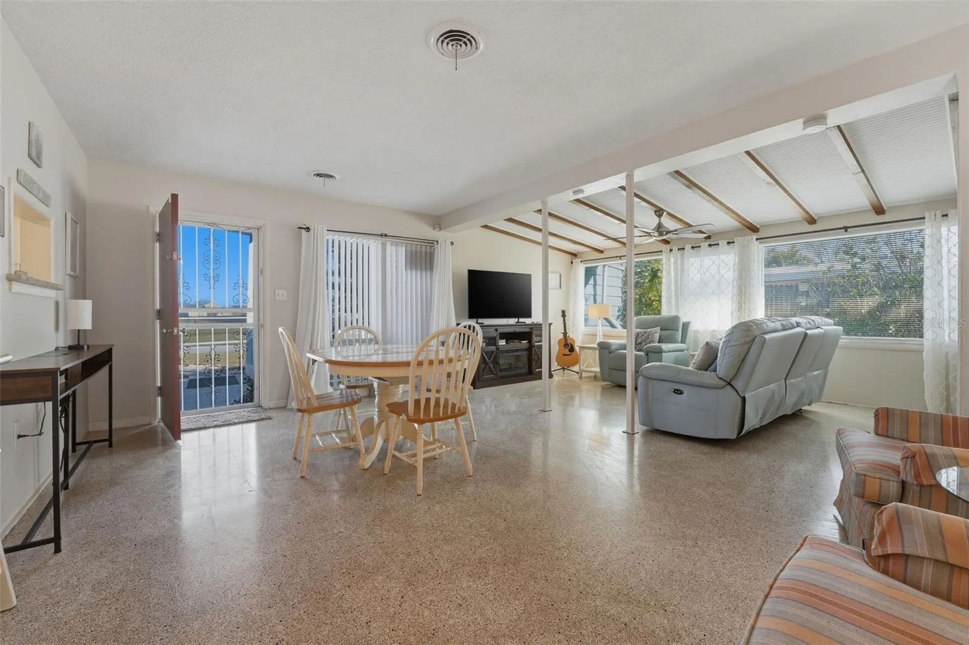 1904 31st Street W Bradenton FL 34205