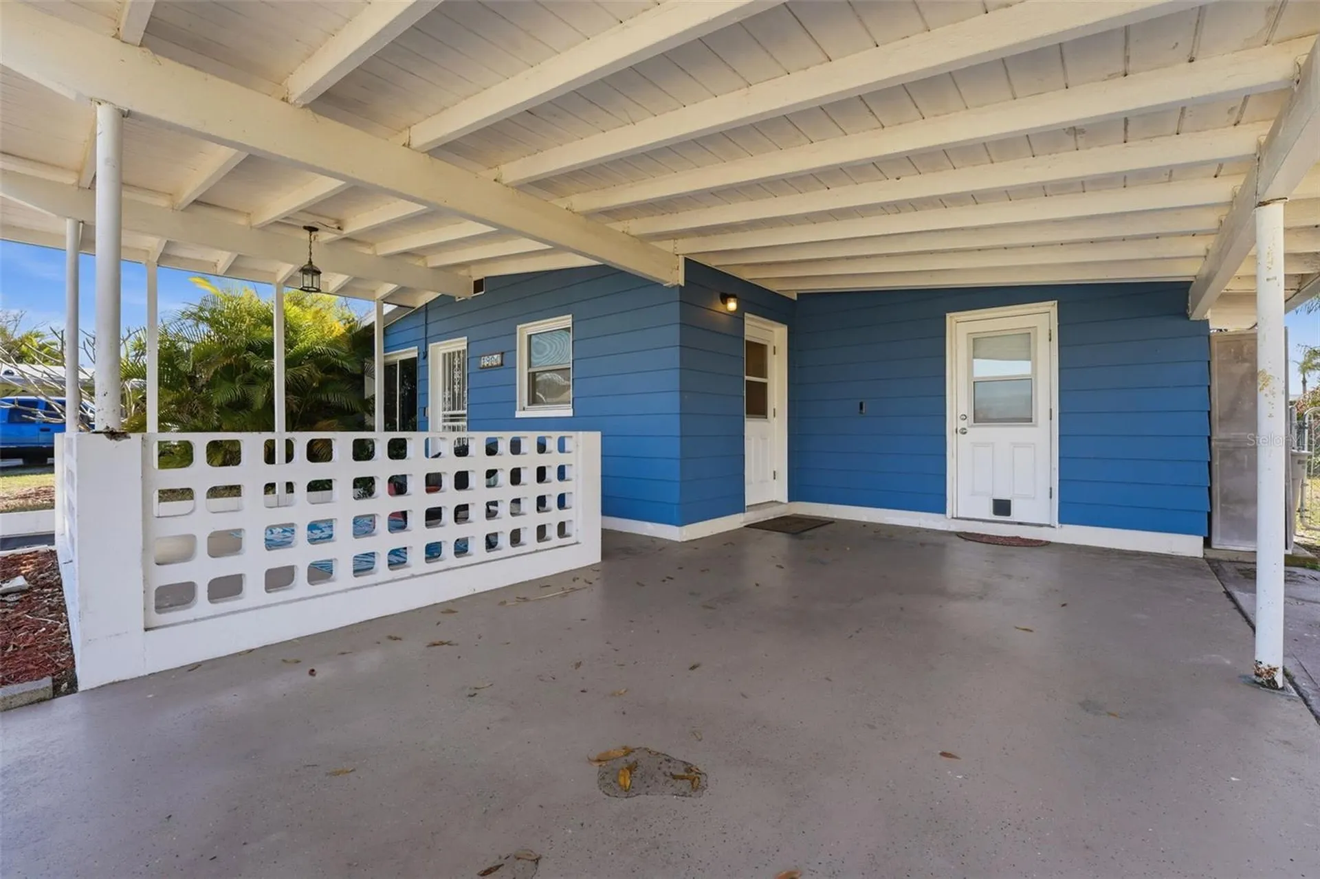1904 31st Street W Bradenton FL 34205