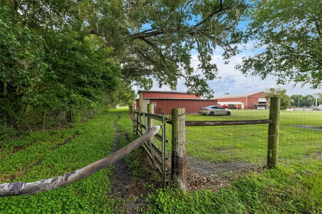 1450 Duff Road Lakeland FL 33810