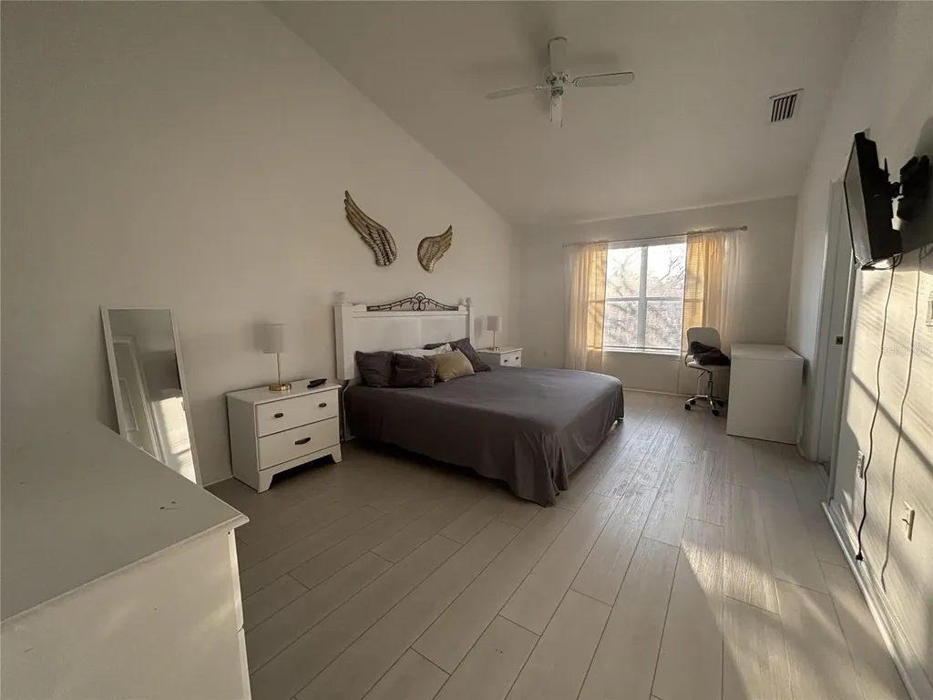 2833 Club Cortile Circle Kissimmee FL 34746