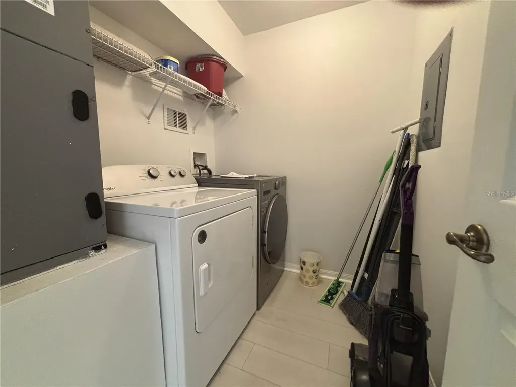 2833 Club Cortile Circle Kissimmee FL 34746