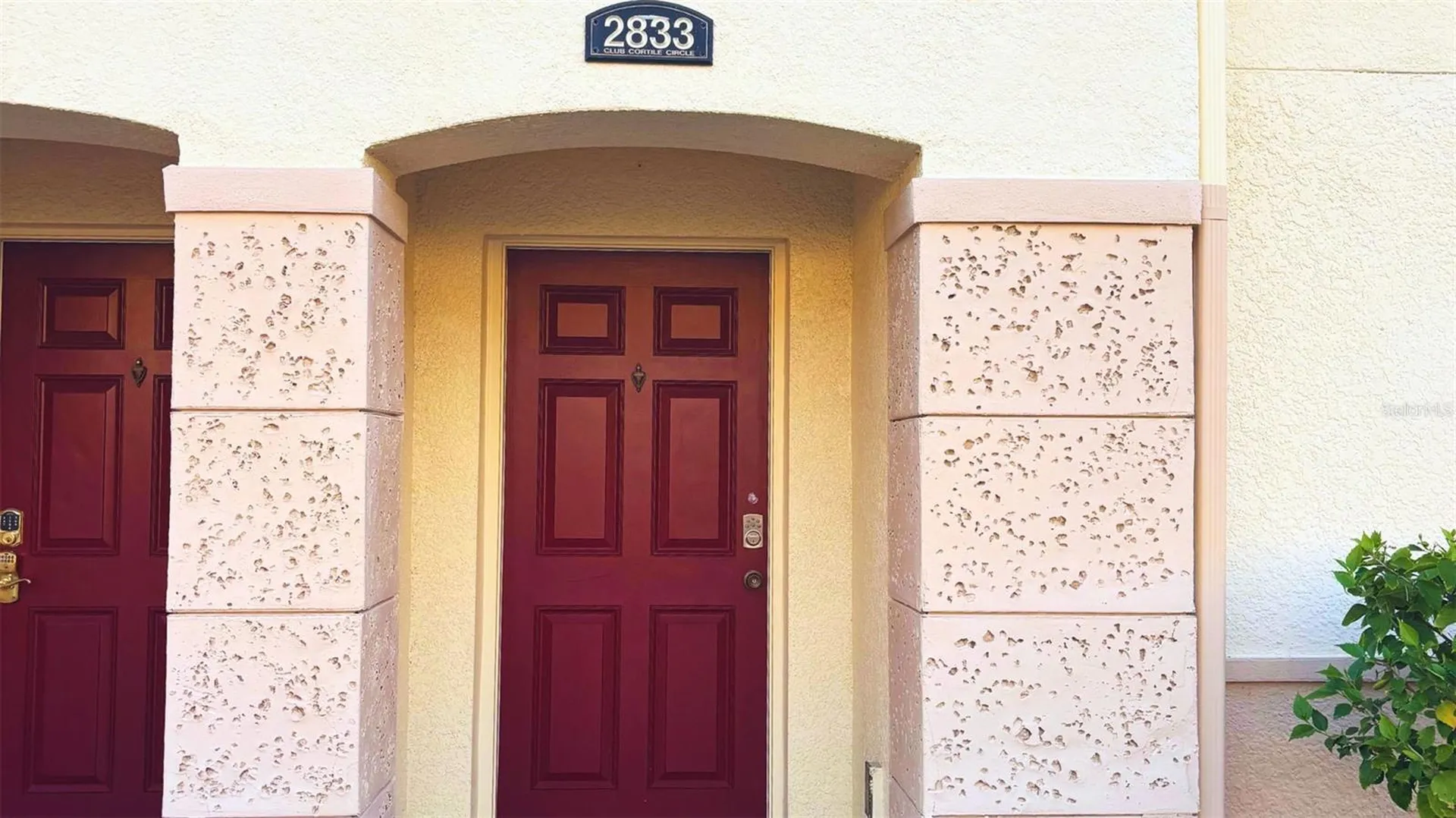 2833 Club Cortile Circle Kissimmee FL 34746