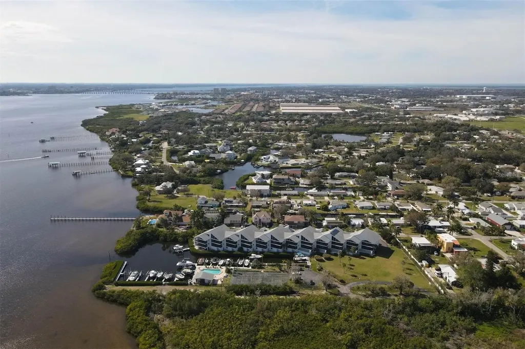 515 Leffingwell Avenue Ellenton FL 34222