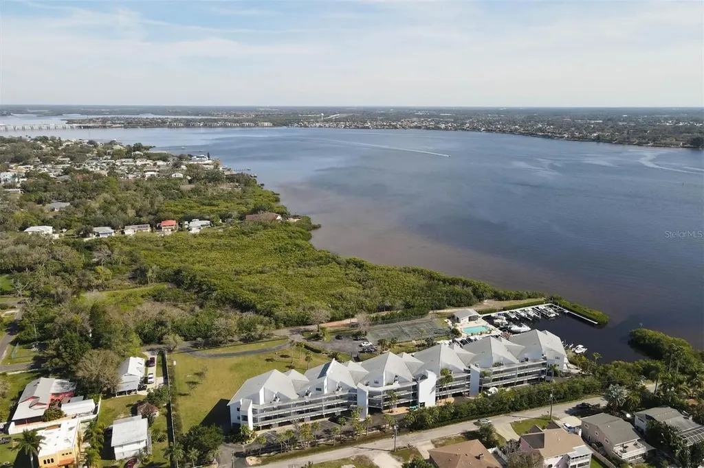 515 Leffingwell Avenue Ellenton FL 34222