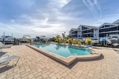 515 Leffingwell Avenue Ellenton FL 34222