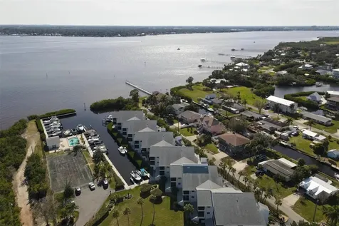 515 Leffingwell Avenue Ellenton FL 34222