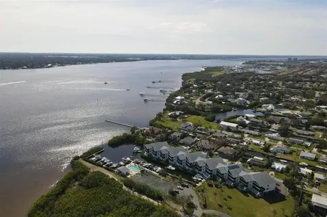 515 Leffingwell Avenue Ellenton FL 34222
