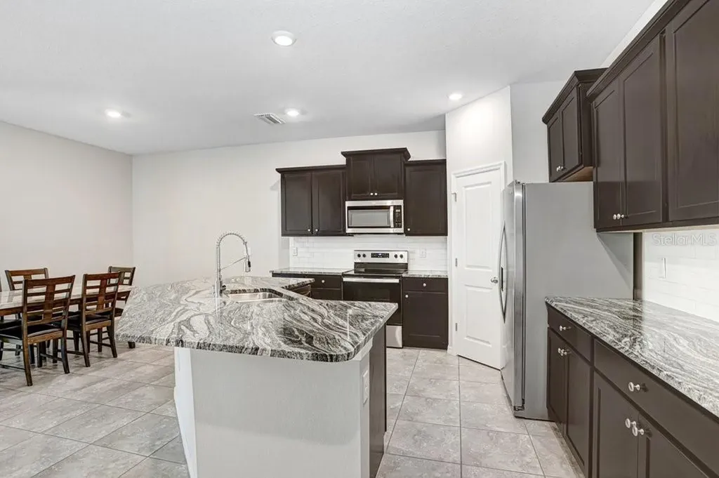 31398 Mango Fade Way San Antonio FL 33576